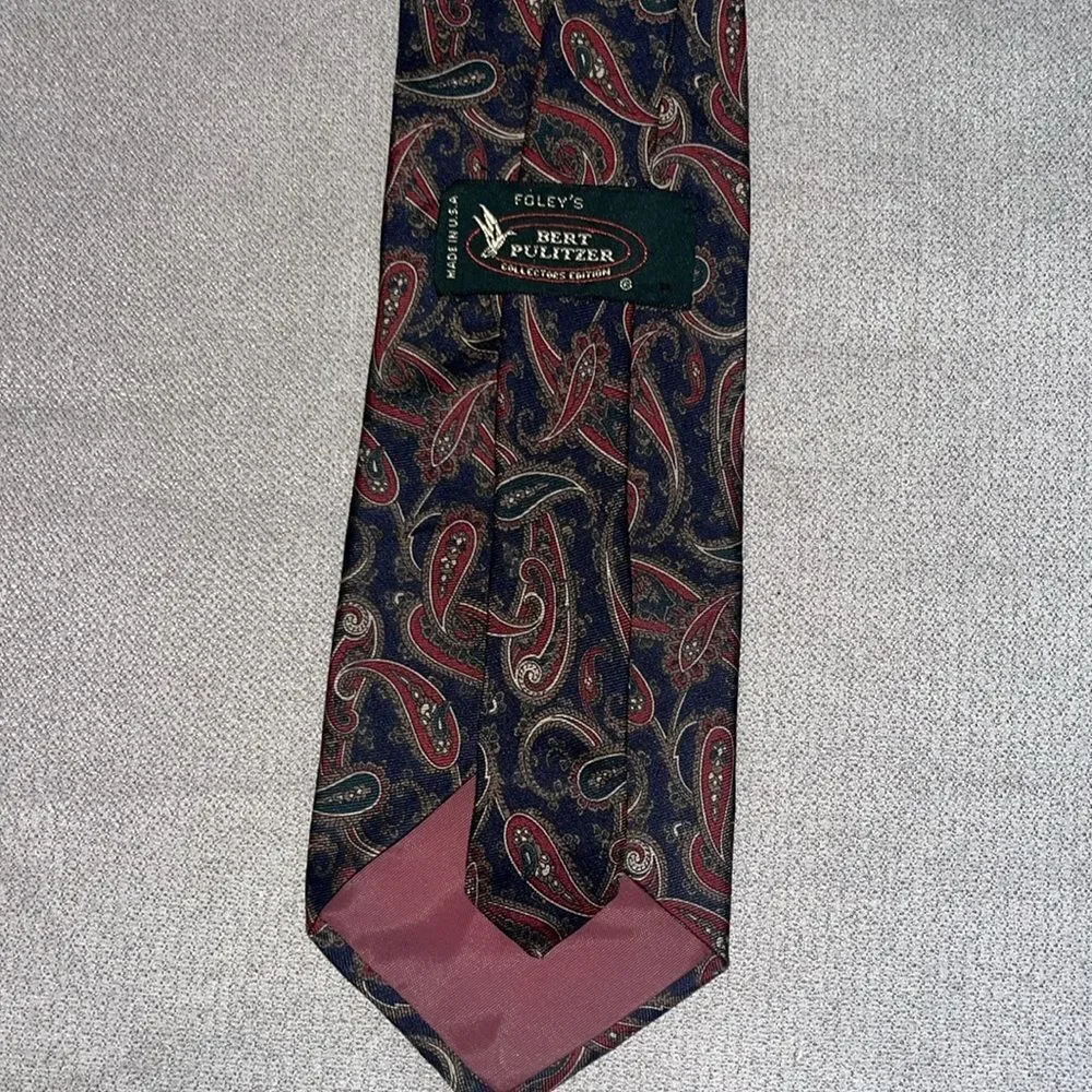 Vintage Foley’s Bert Pulitzer collectors edition